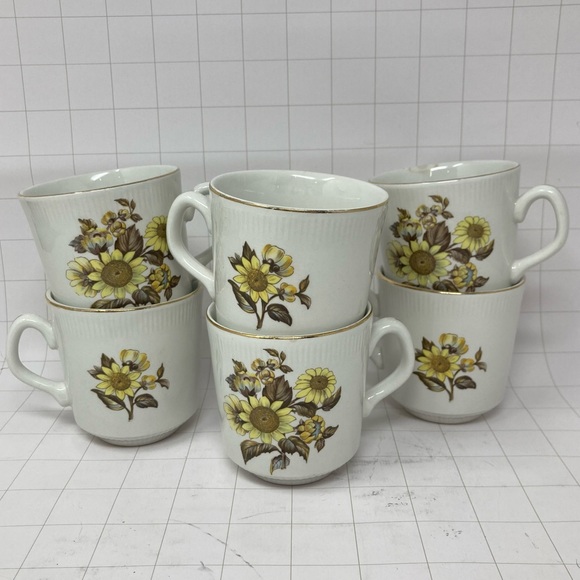 Six Royal Warwick Sunflower tea cups England sunflower print on white - Picture 10 of 11
